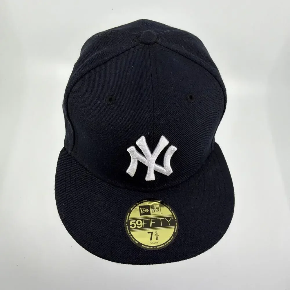 New York Yankees New Era 59FIFTY Fitted Hat 7 3/8 Black Baseball Cap